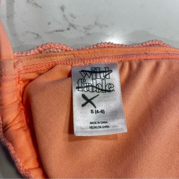 Wild Fable Peach & Gray Crochet Halter Style Bikini Top small - Picture 7 of 7